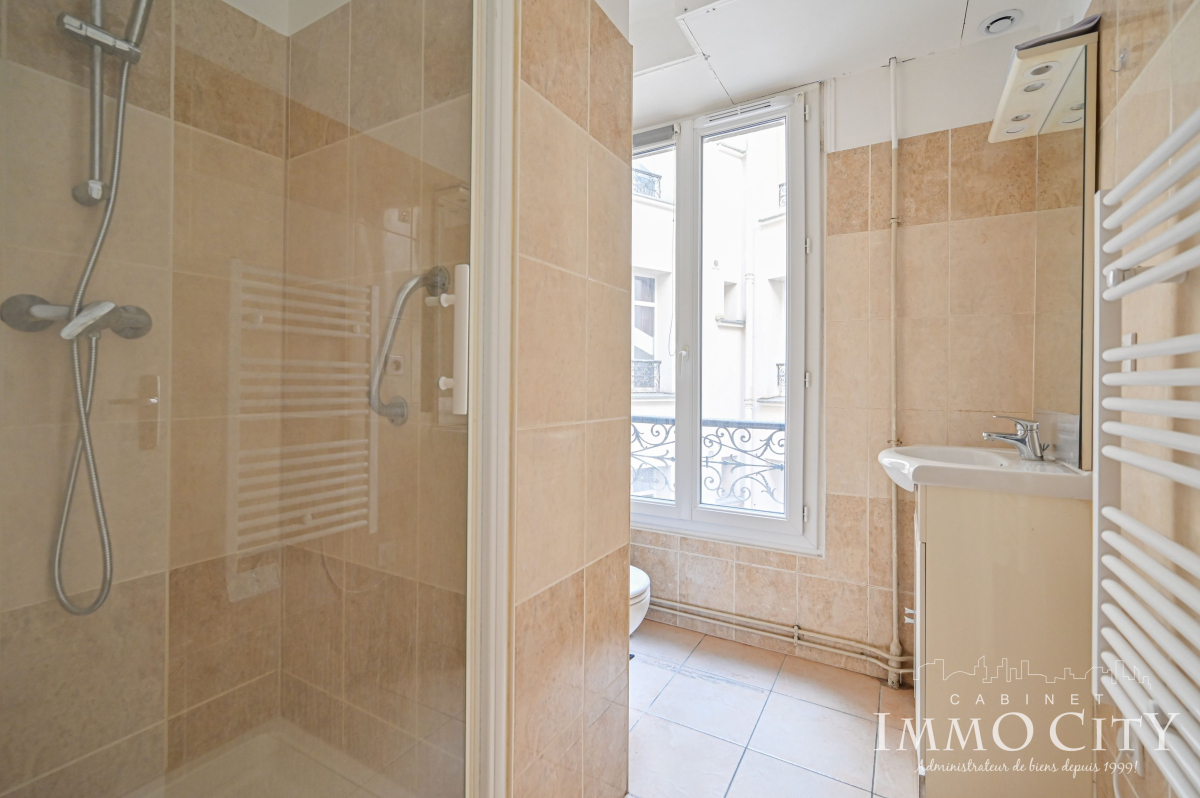 Location Appartement  2 pièces - 36.08m² 75017 Paris
