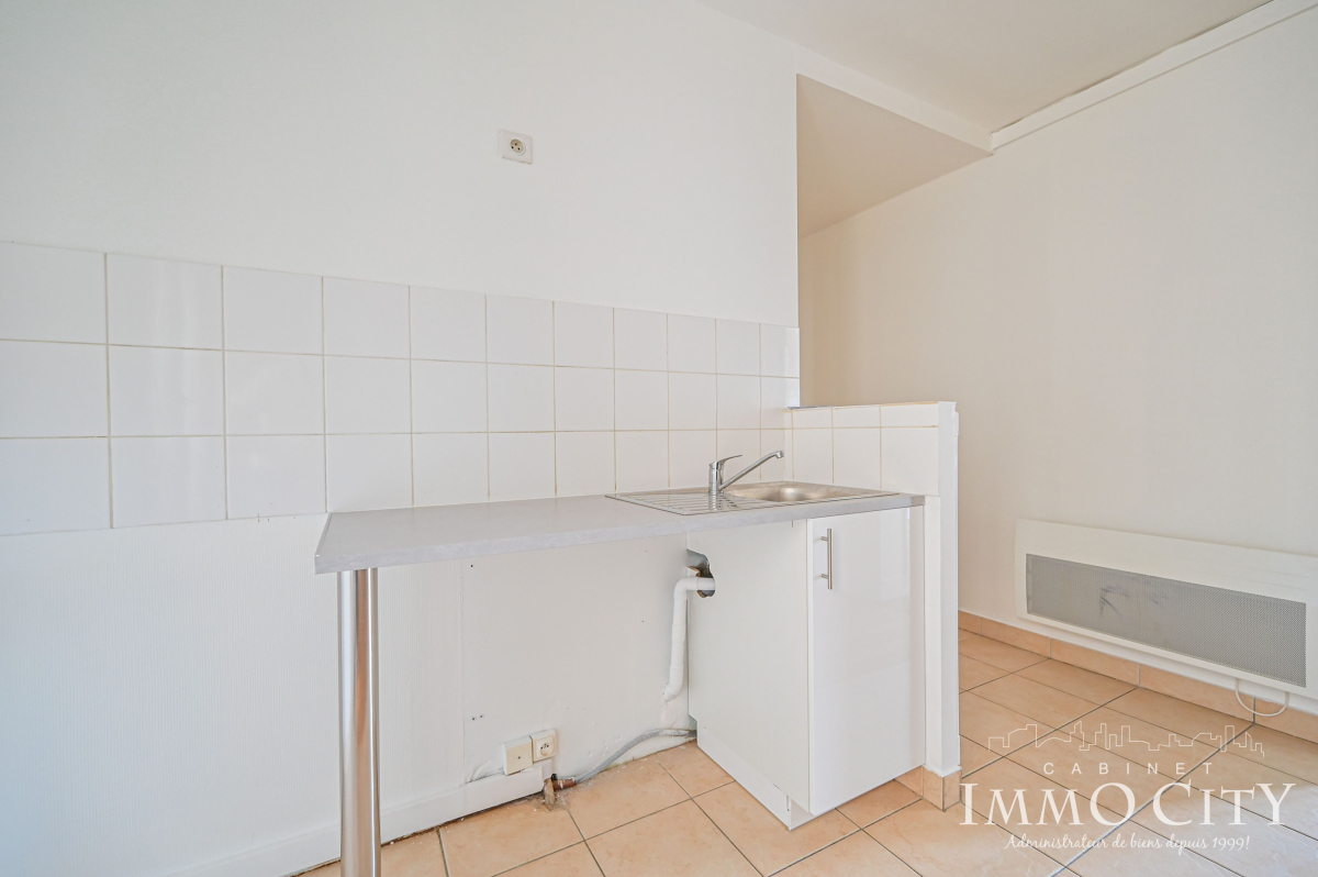 Location Appartement  2 pièces - 36.08m² 75017 Paris