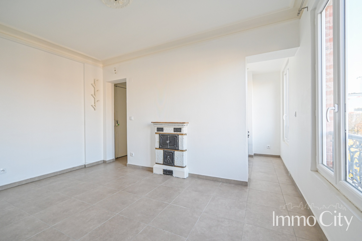 Location Appartement  2 pièces - 31.64m² 75017 Paris
