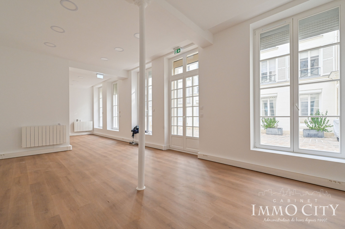 Location Bureau  2 pièces - 54m² 75009 Paris