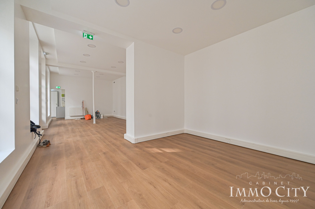 Location Bureau  2 pièces - 54m² 75009 Paris