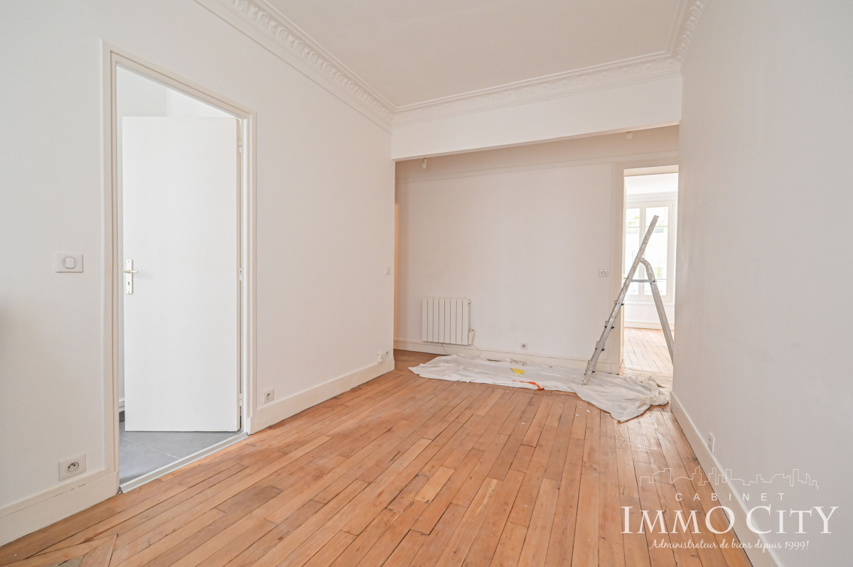Location Appartement  3 pièces - 44m² 75012 Paris