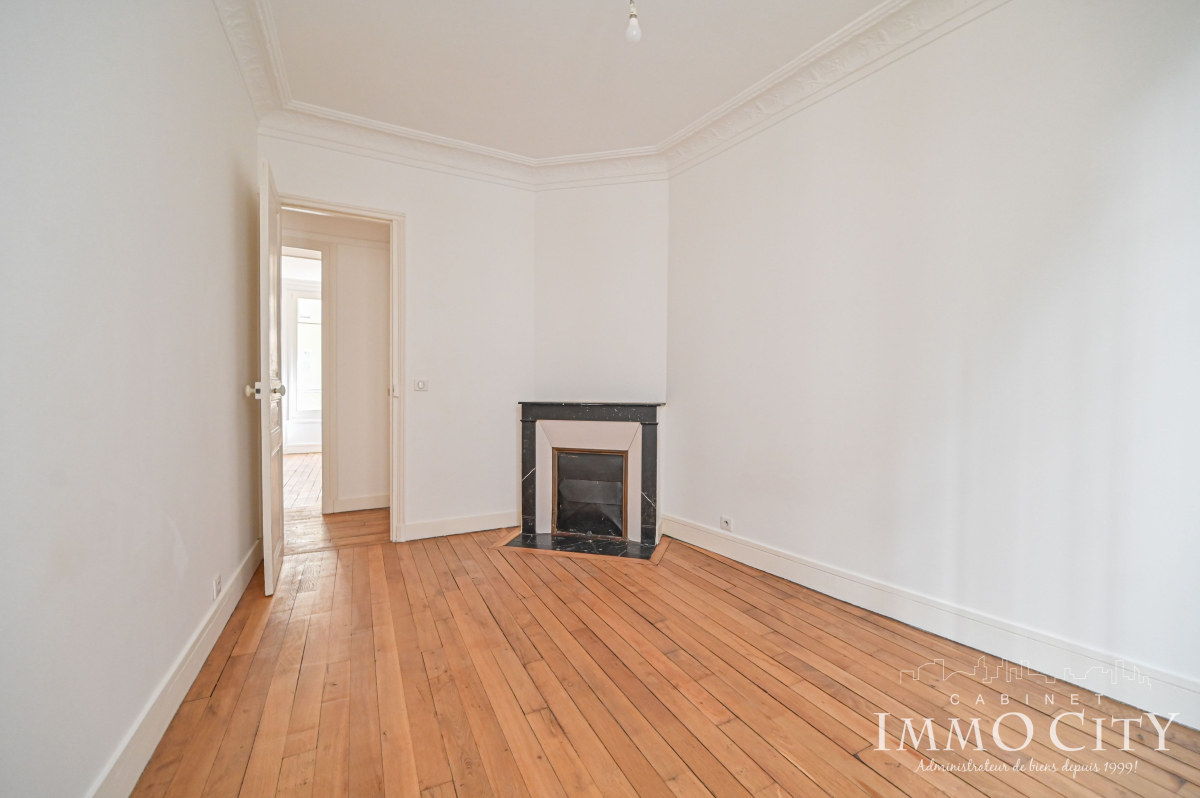 Location Appartement  3 pièces - 44m² 75012 Paris