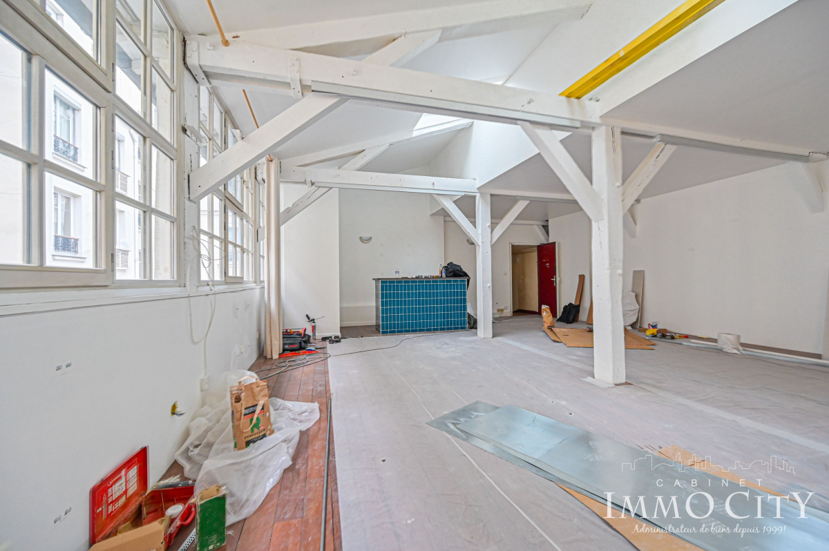 Location Appartement  1 pièce (studio) - 85m² 75011 Paris