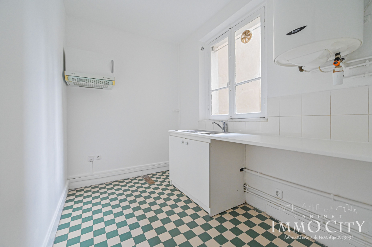 Location Appartement  3 pièces - 76m² 75014 Paris