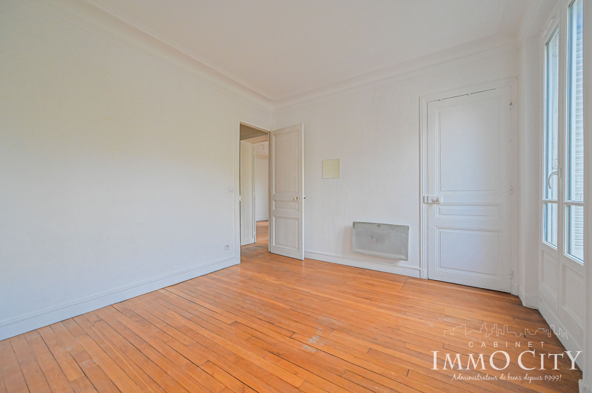 Location Appartement  3 pièces - 76m² 75014 Paris