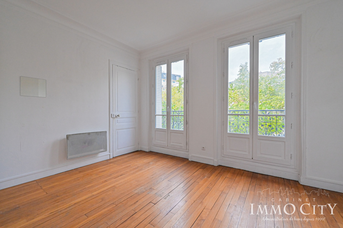 Location Appartement  3 pièces - 76m² 75014 Paris
