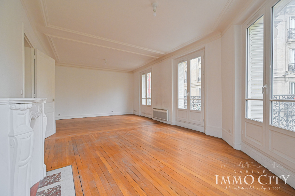 Location Appartement  3 pièces - 76m² 75014 Paris
