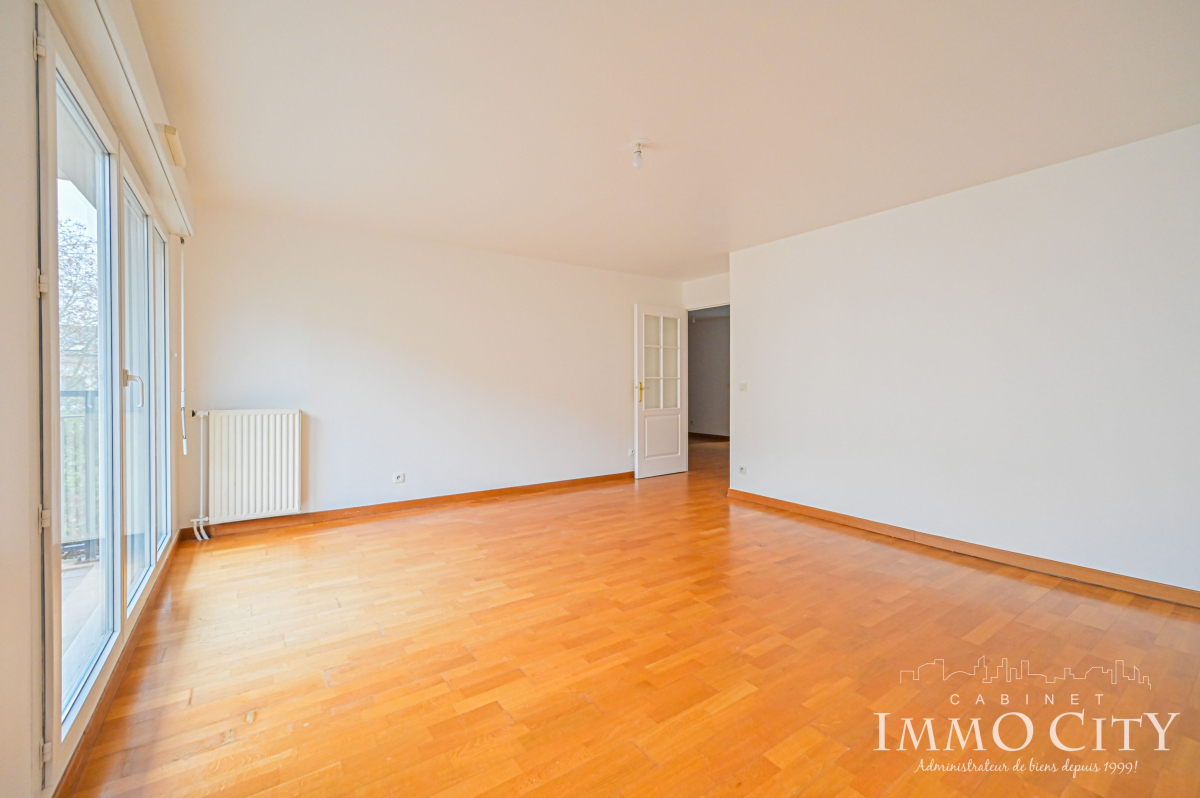 Location Appartement  4 pièces - 79m² 92250 La Garenne-colombes