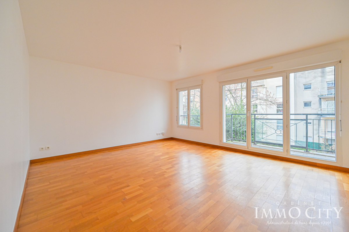Location Appartement  4 pièces - 79m² 92250 La Garenne-colombes
