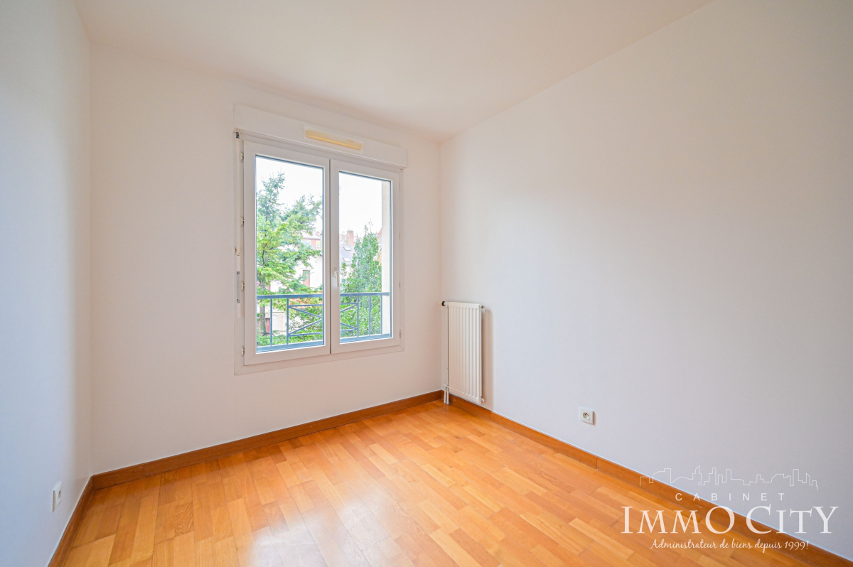Location Appartement  4 pièces - 79m² 92250 La Garenne-colombes