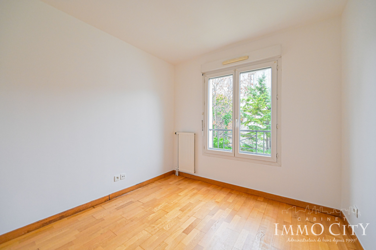 Location Appartement  4 pièces - 79m² 92250 La Garenne-colombes