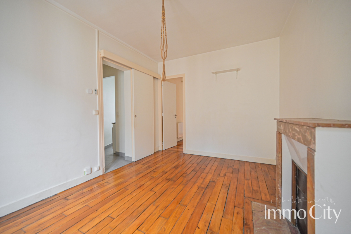 Location Appartement  2 pièces - 29m² 75017 Paris
