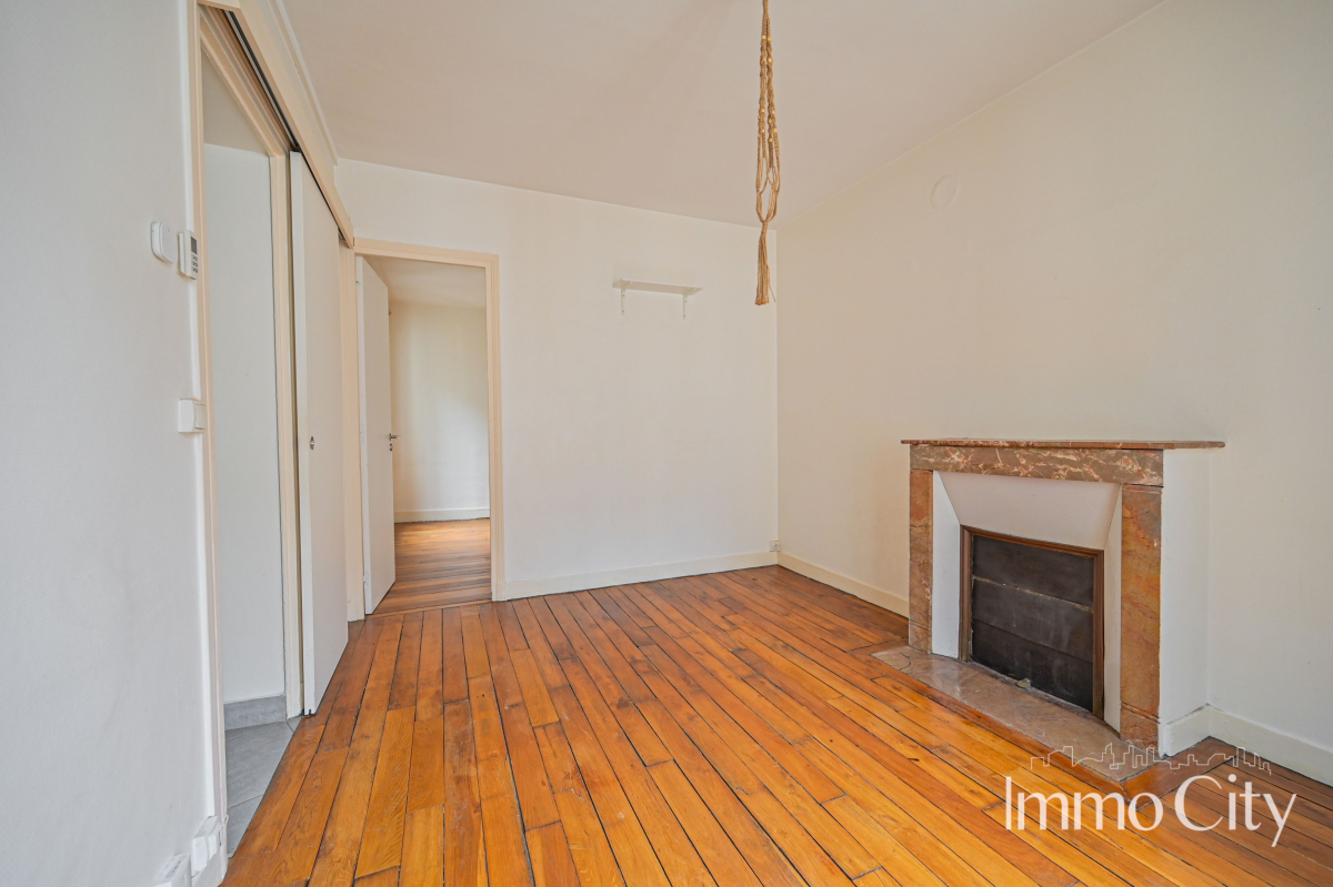 Location Appartement  2 pièces - 29m² 75017 Paris