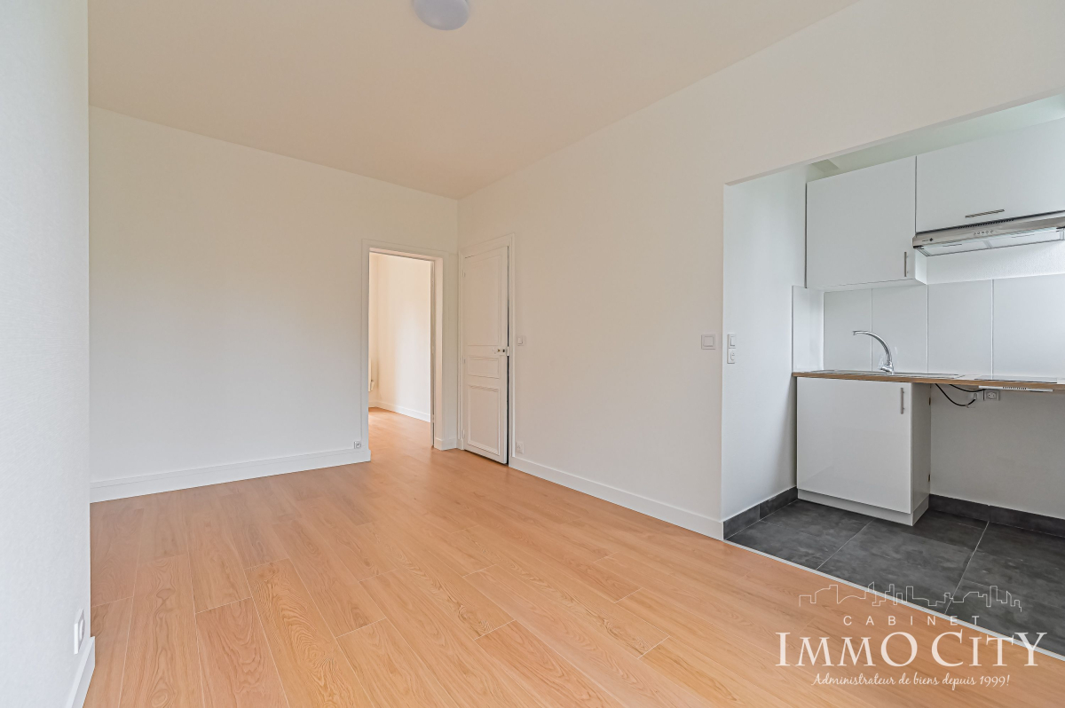 Location Appartement  2 pièces - 30.98m² 75020 Paris 20