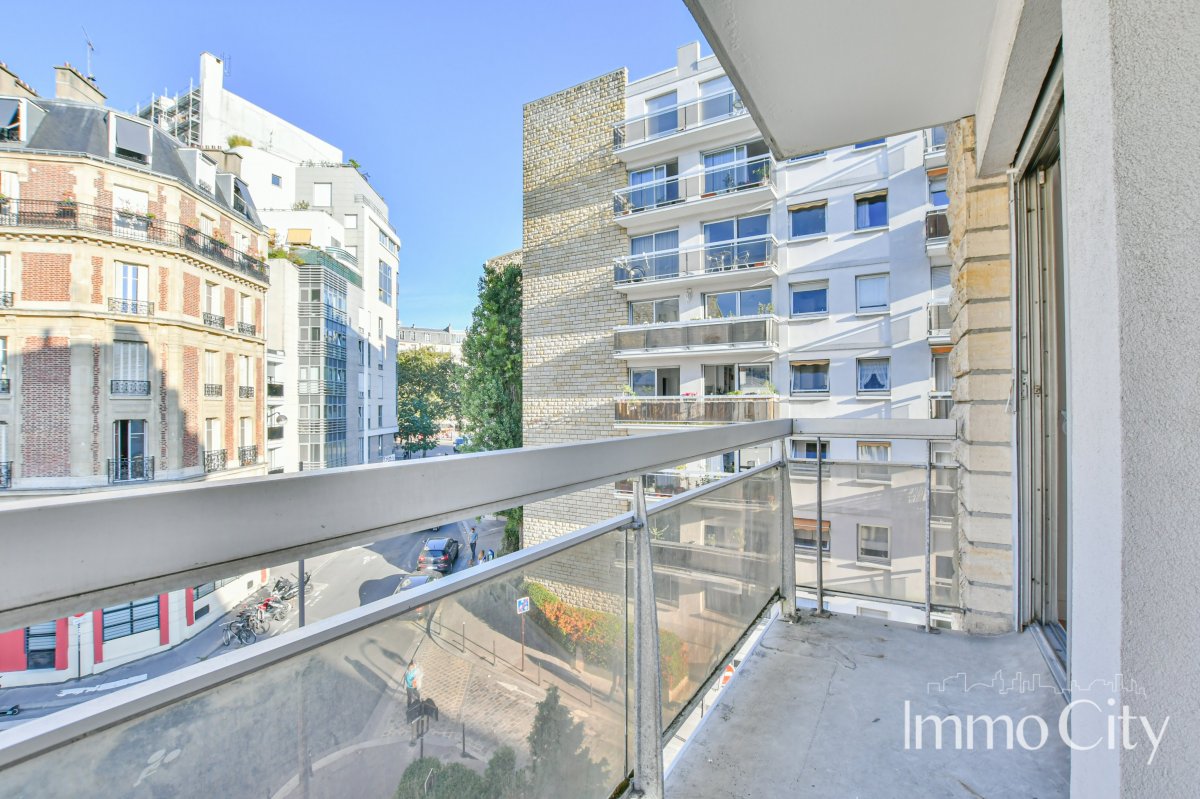 Location Appartement  3 pièces - 77.3m² 75012 Paris