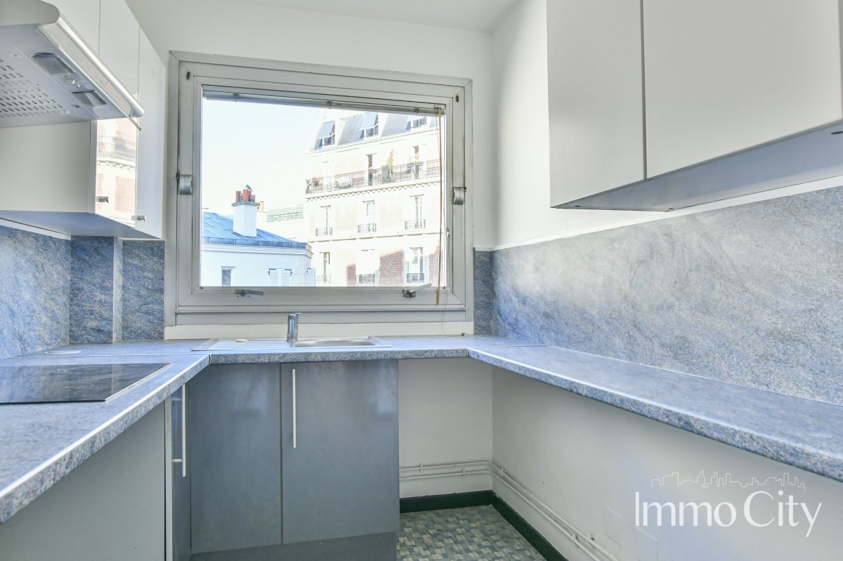 Location Appartement  3 pièces - 77.3m² 75012 Paris