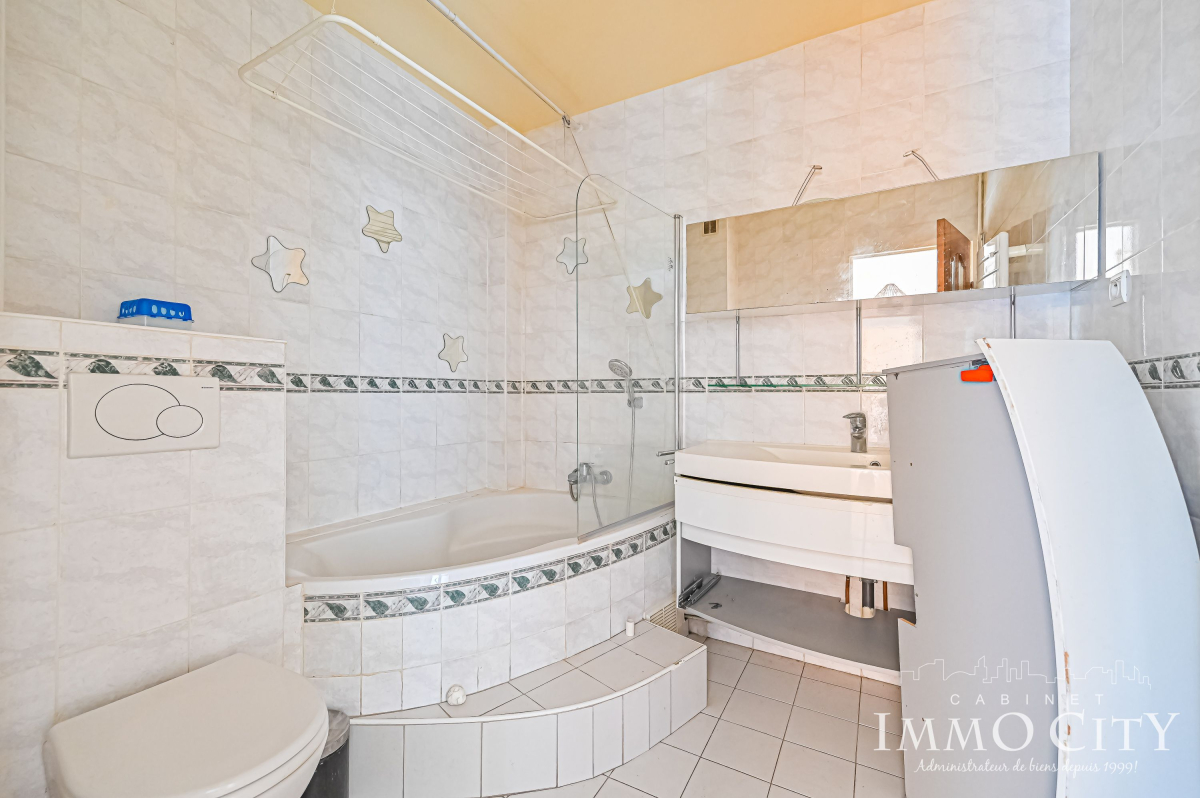 Location Appartement  2 pièces - 45.82m² 93100 Montreuil