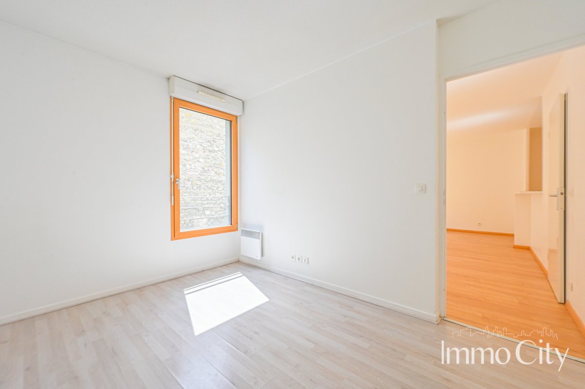 Vente Appartement  2 pièces - 43.84m² 93100 Montreuil