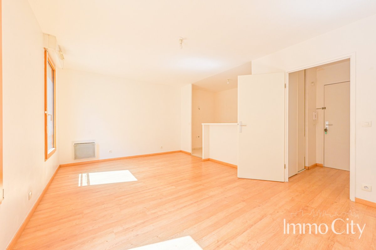 Vente Appartement  2 pièces - 43.84m² 93100 Montreuil