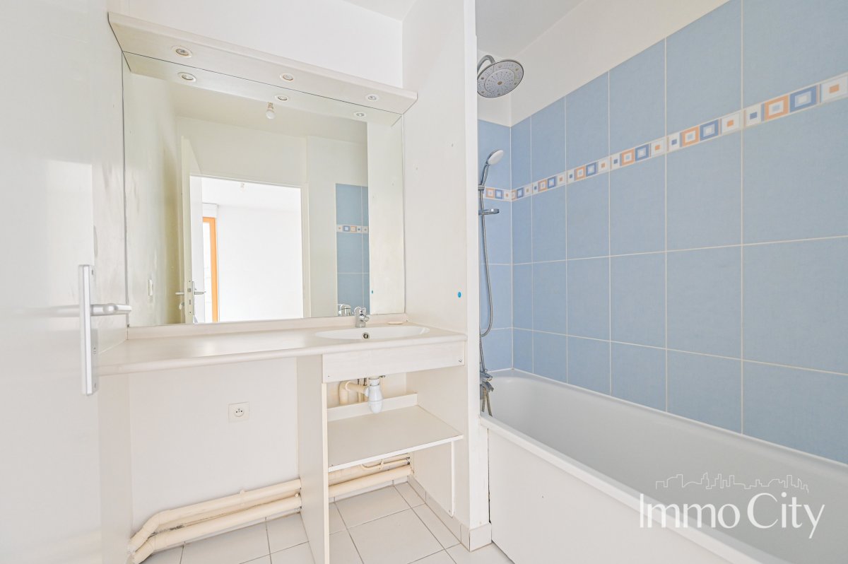 Vente Appartement  2 pièces - 43.84m² 93100 Montreuil