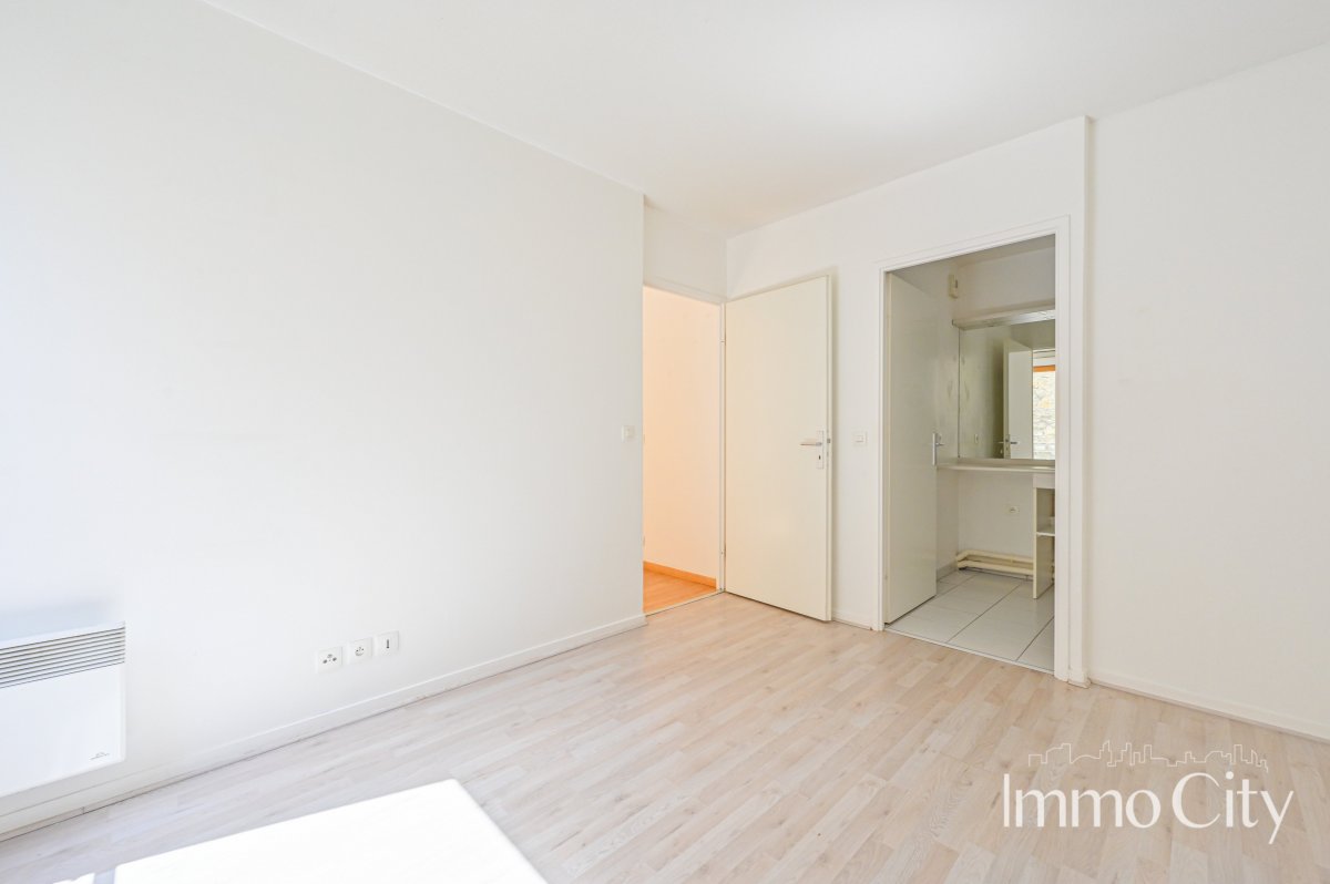 Vente Appartement  2 pièces - 43.84m² 93100 Montreuil