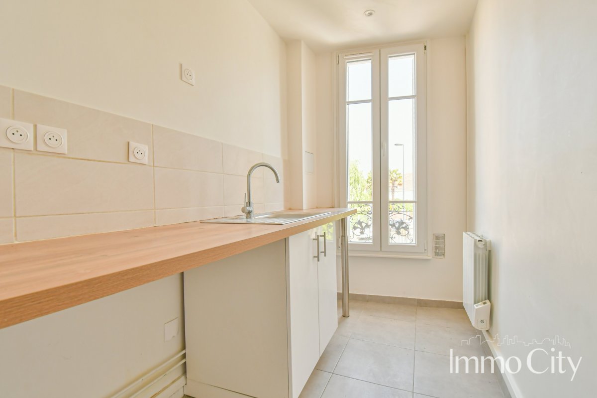 Location Appartement  2 pièces - 41.74m² 94120 Fontenay-sous-bois