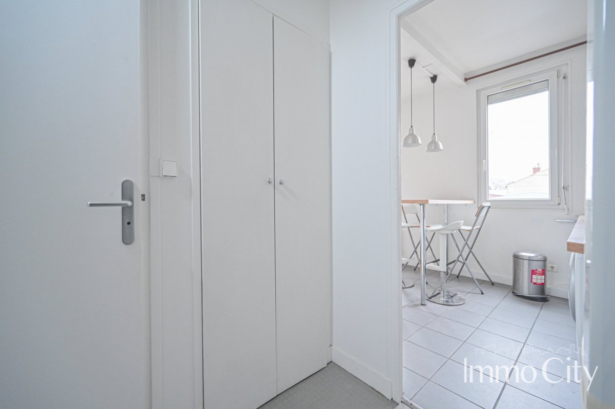 Location Appartement  1 pièce (studio) - 24m² 93100 Montreuil