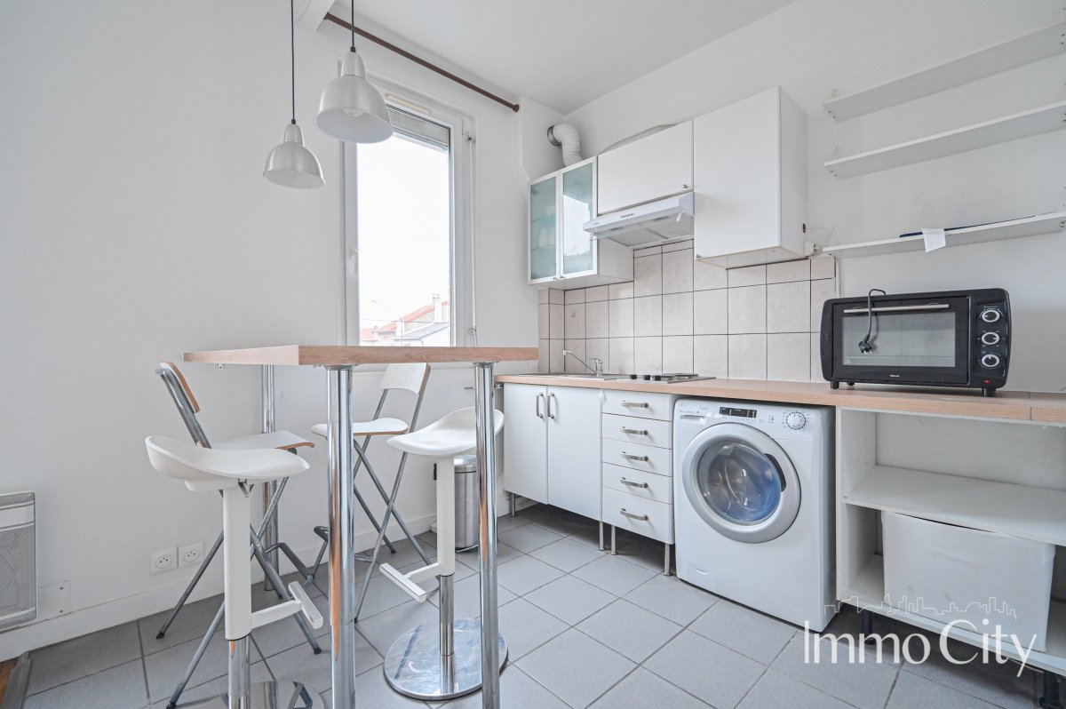 Location Appartement  1 pièce (studio) - 24m² 93100 Montreuil