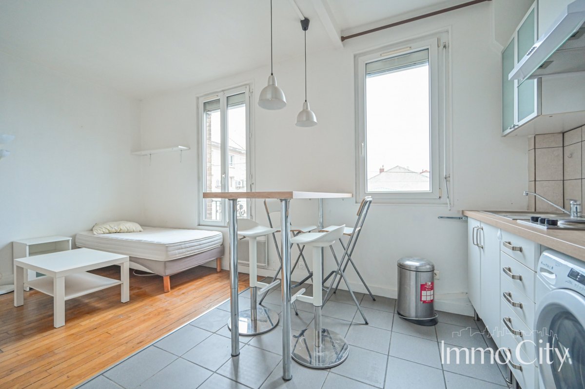 Location Appartement  1 pièce (studio) - 24m² 93100 Montreuil