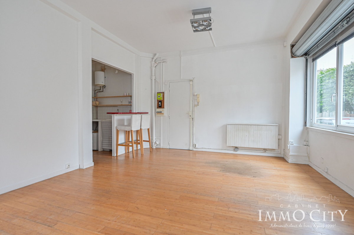 Location Local commercial  2 pièces - 33m² 94120 Fontenay-sous-bois