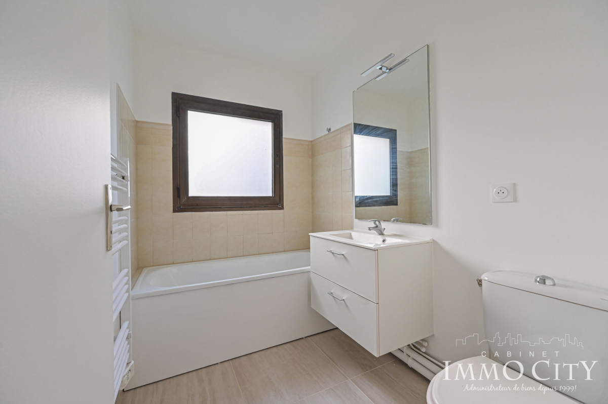 Location Appartement  1 pièce (studio) - 19m² 75012 Paris