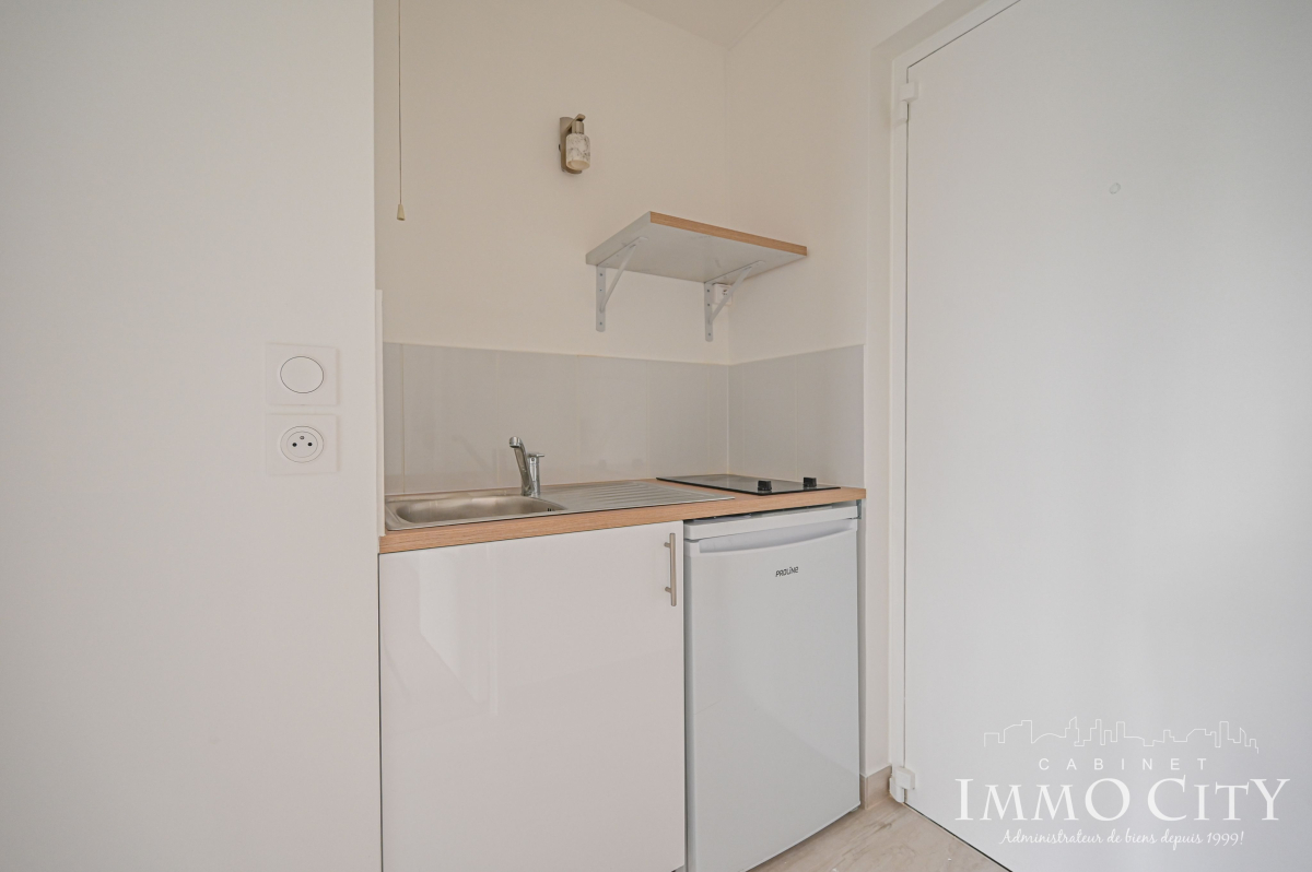 Location Appartement  1 pièce (studio) - 19m² 75012 Paris