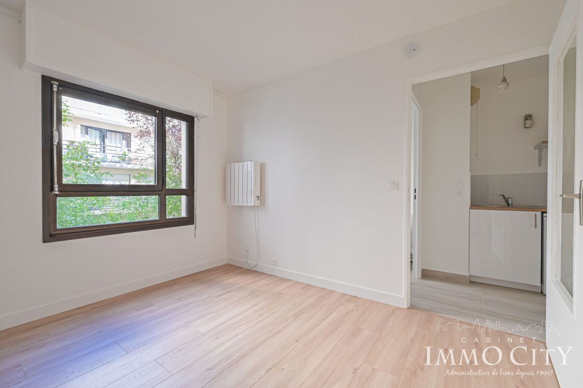 Location Appartement  1 pièce (studio) - 19m² 75012 Paris