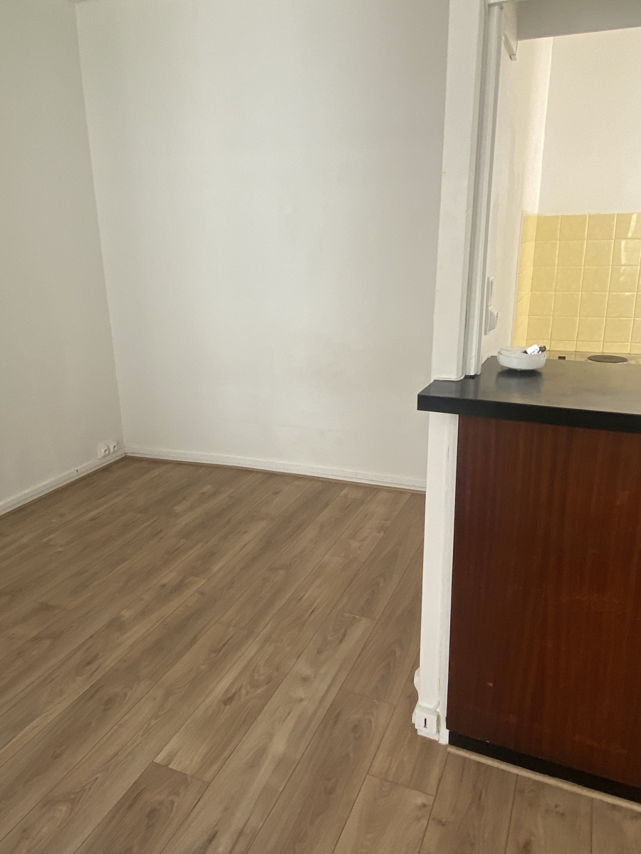 Location Appartement  1 pièce (studio) - 18m² 75013 Paris