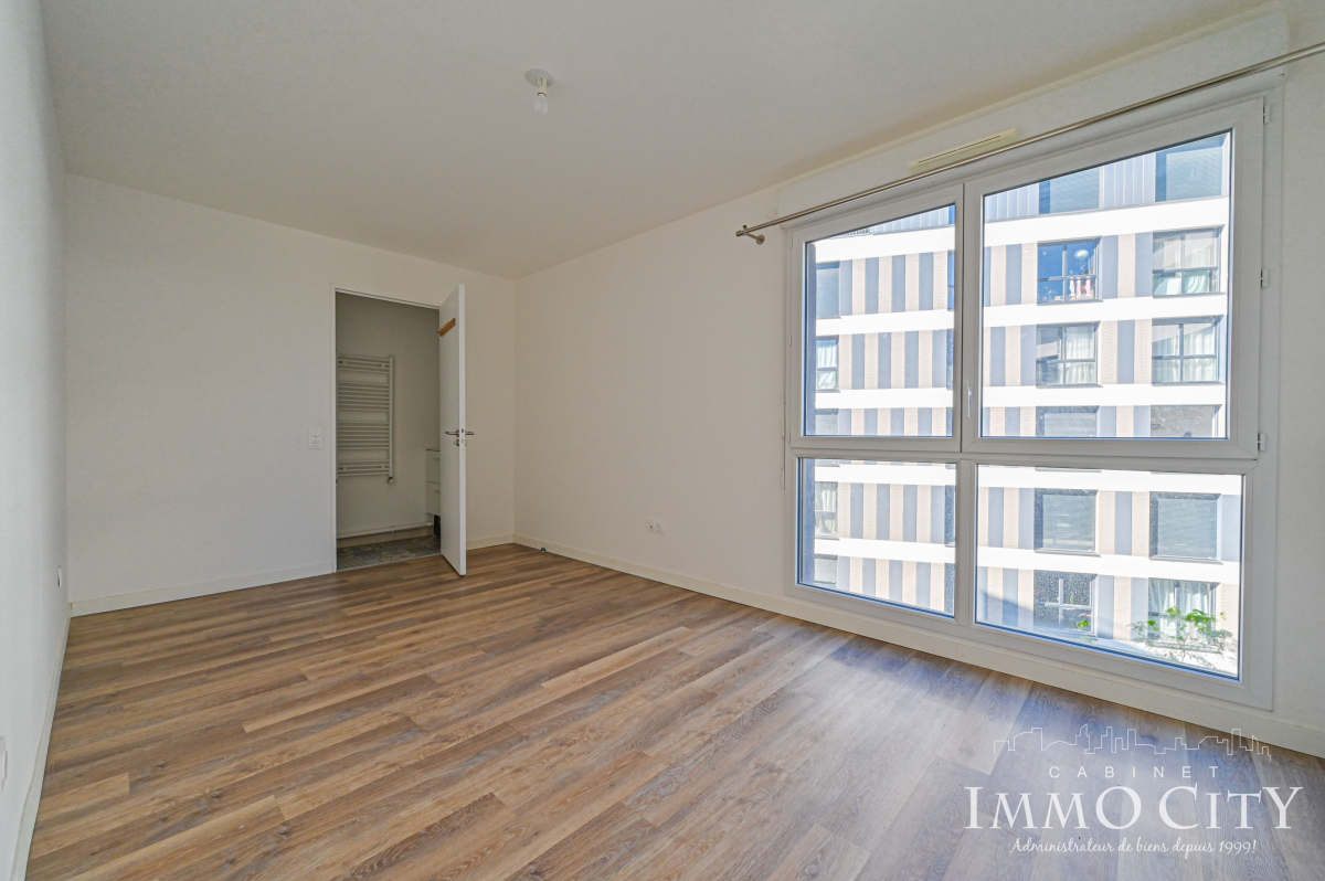 Location Appartement  4 pièces - 81m² 93230 Romainville