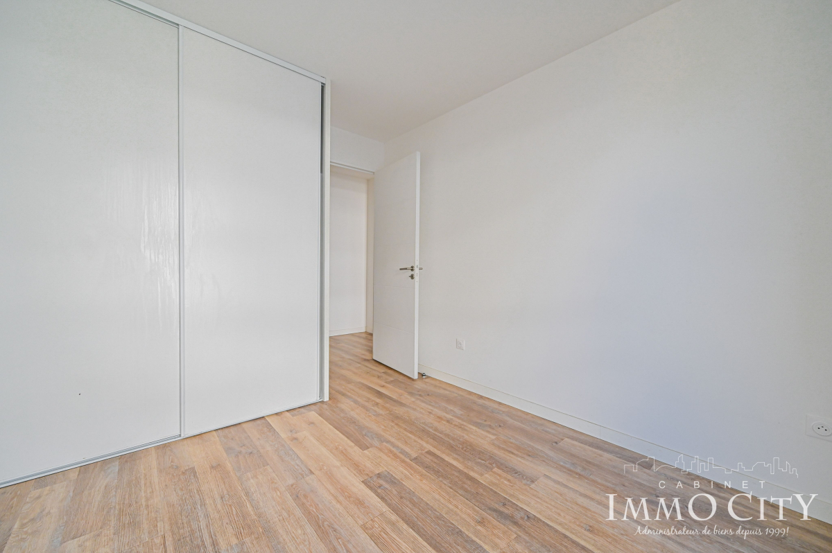 Location Appartement  4 pièces - 81m² 93230 Romainville