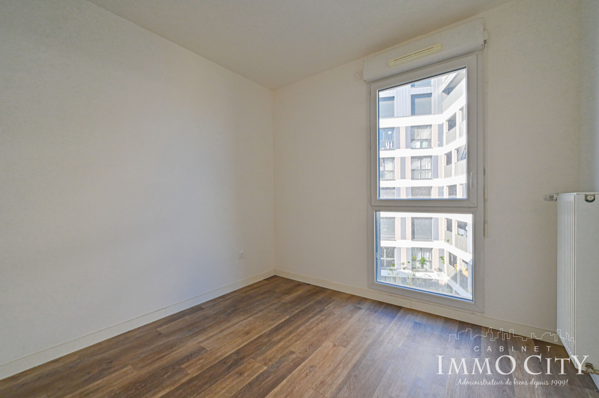 Location Appartement  4 pièces - 81m² 93230 Romainville