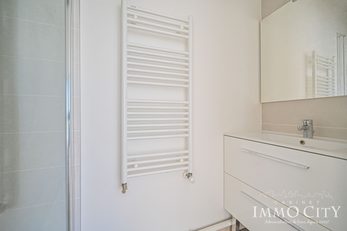 Location Appartement  4 pièces - 81m² 93230 Romainville