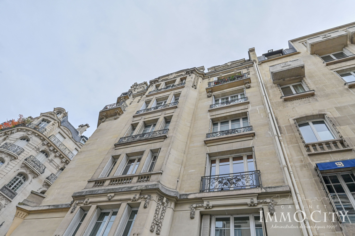 Vente Appartement  3 pièces - 75m² 75008 Paris