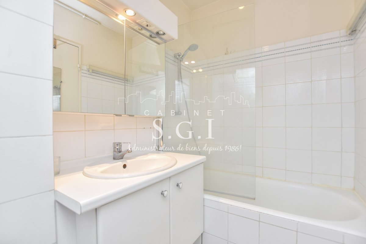 Location Appartement meublé 2 pièces - 37.95m² 92120 Montrouge