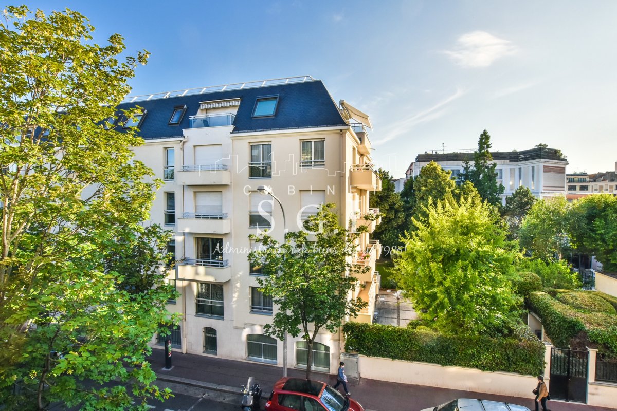 Location Appartement meublé 2 pièces - 37.95m² 92120 Montrouge