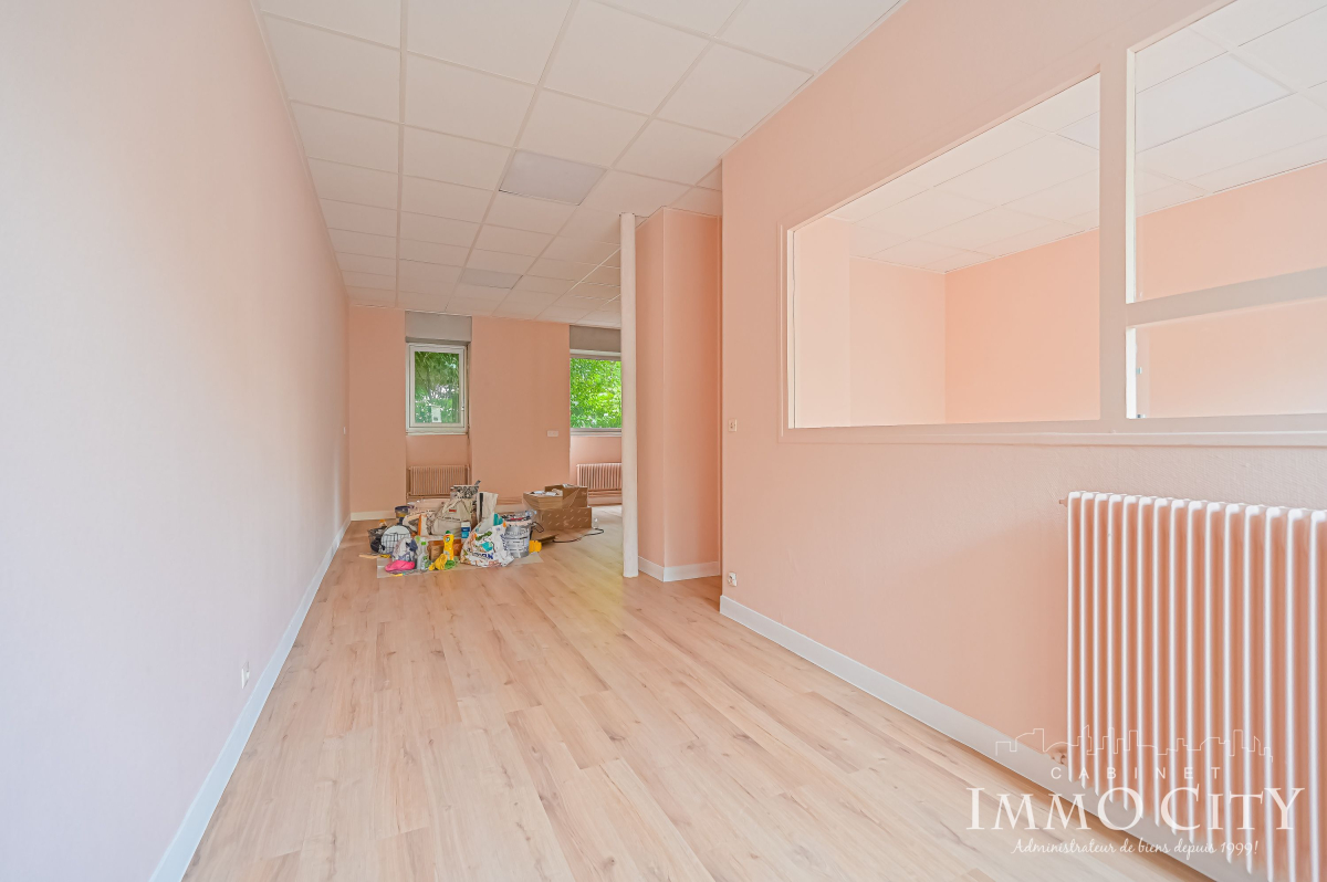 Location Bureau  3 pièces - 67m² 92120 Montrouge