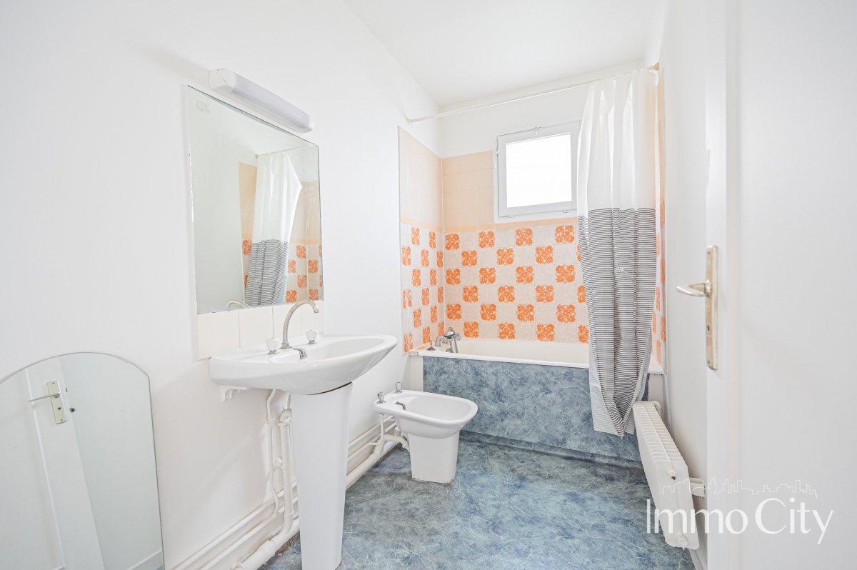 Location Appartement  1 pièce (studio) - 34m² 92120 Montrouge