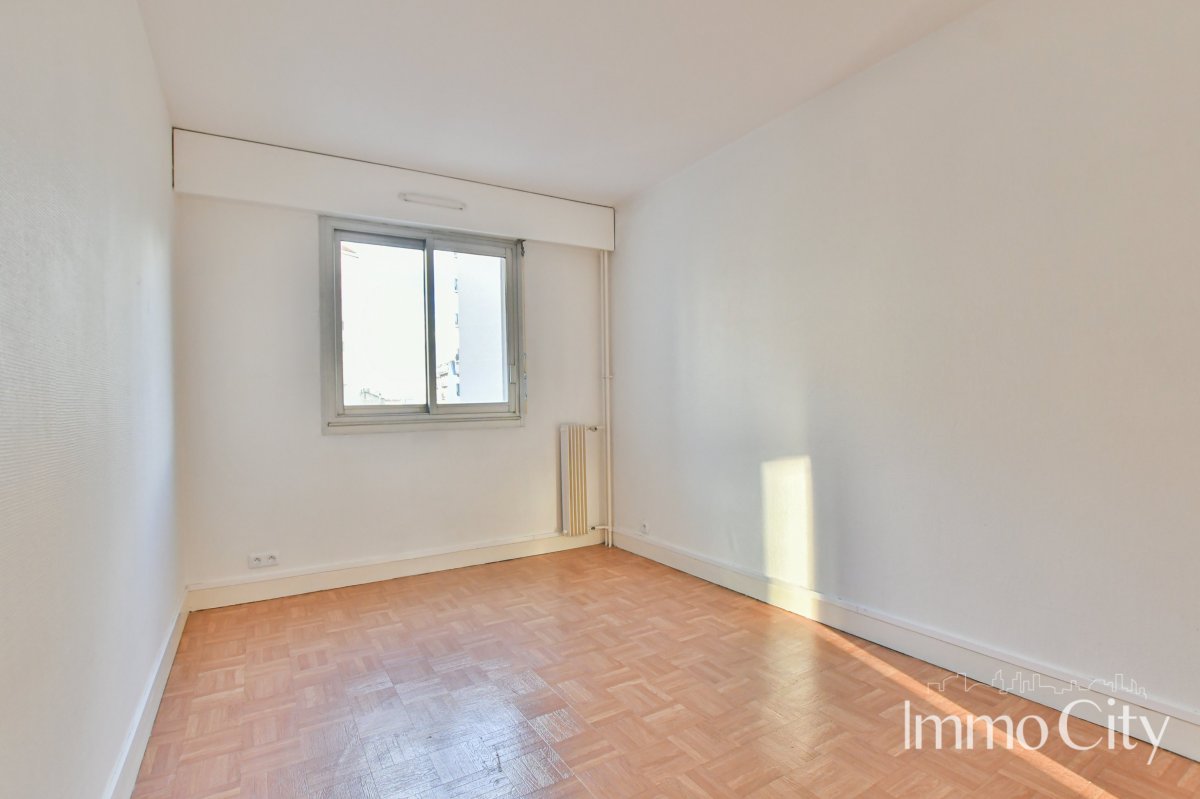 Location Appartement  3 pièces - 70m² 92120 Montrouge