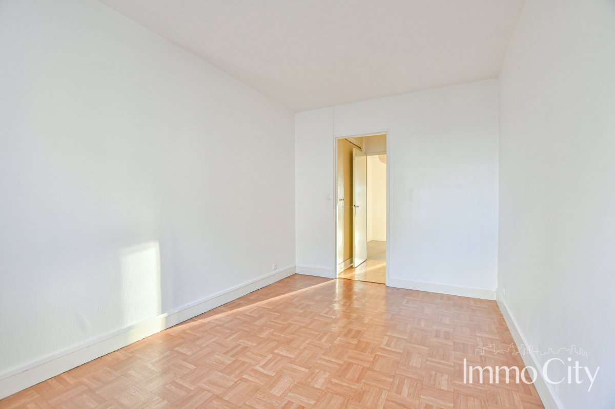 Location Appartement  3 pièces - 70m² 92120 Montrouge