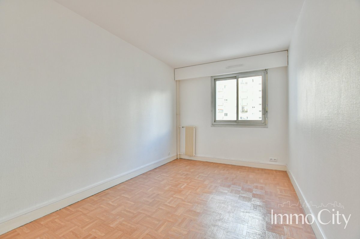 Location Appartement  3 pièces - 70m² 92120 Montrouge
