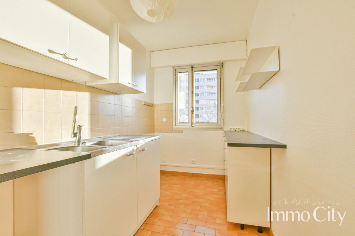 Location Appartement  3 pièces - 70m² 92120 Montrouge