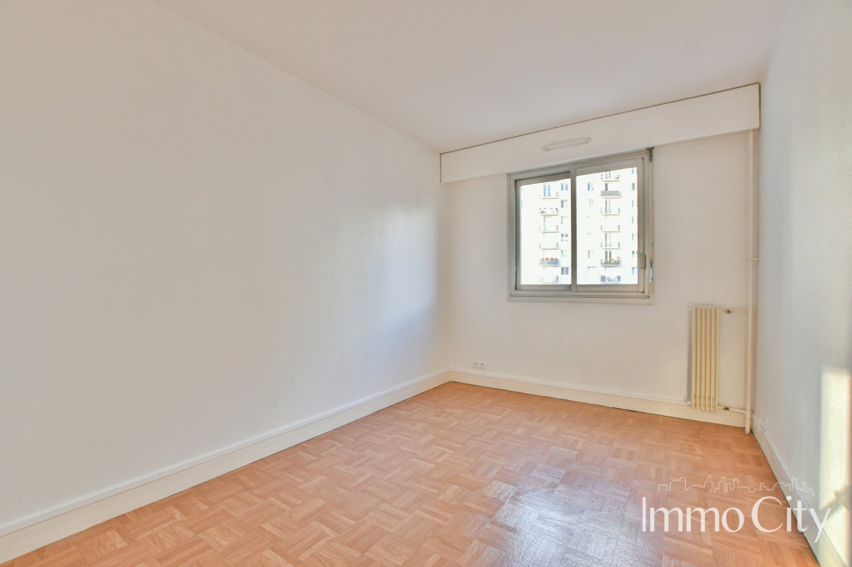 Location Appartement  3 pièces - 70m² 92120 Montrouge