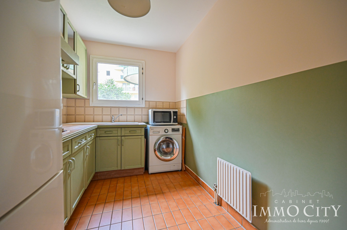 Location Appartement  2 pièces - 47.18m² 92120 Montrouge